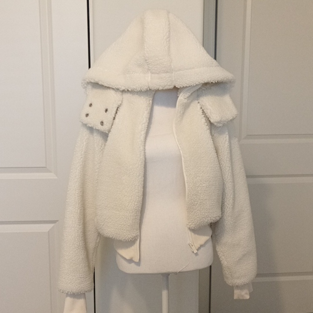 ALO Yoga Foxy Sherpa Jacket Ivory Size XS - Picture 7 of 12